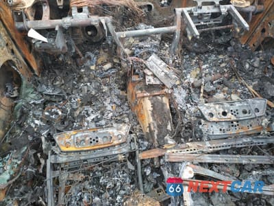 Zdjęcie 8 z 12 samochodu: 2004 BMW 745 I VIN:WBAGL63464DP68911 - miniatura