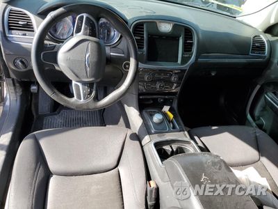 Zdjęcie 8 z 13 samochodu: 2020 CHRYSLER 300 TOURING VIN:2C3CCAAG0LH164326 - miniatura