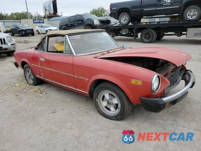 Czwarte zdjęcie samochodu z boku: 1981 FIAT 124 SPIDER VIN:ZFAAS00B6B8185053 - miniatura