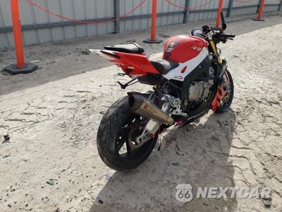 Czwarte zdjęcie samochodu z boku: 2016 BMW S1000RR VIN:WB10D2106GZ354137 - miniatura