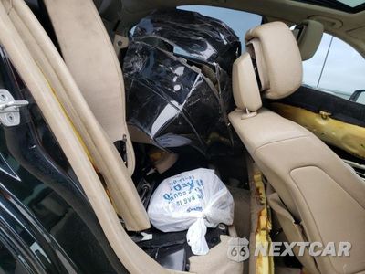 Zdjęcie 10 z 12 samochodu: 2013 MERCEDES-BENZ C 250 VIN:WDDGF4HB1DA792935 - miniatura