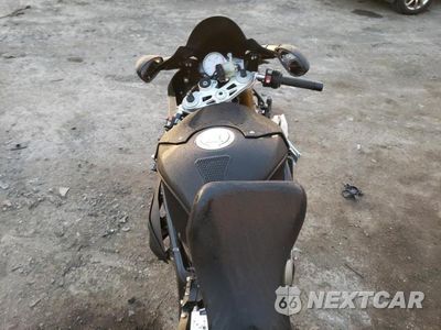 Piąte zdjęcie samochodu w środku: 2016 BMW S 1000 RR VIN:WB10D2106GZ353960 - miniatura