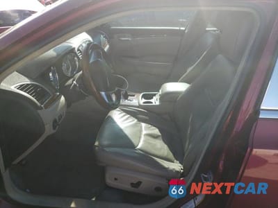 Zdjęcie 7 z 12 samochodu: 2011 CHRYSLER 300C VIN:2C3CA6CT7BH564640 - miniatura