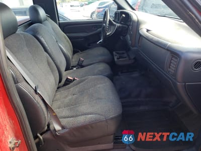 Zdjęcie 10 z 12 samochodu: 1999 CHEVROLET SILVERADO K1500 VIN:1GCEK14V8XZ175940 - miniatura