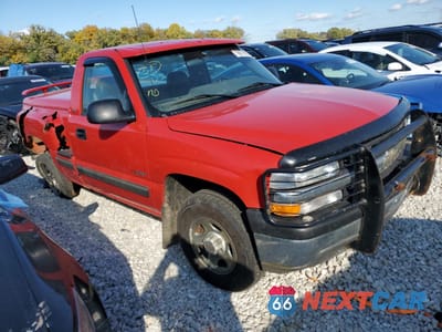 Czwarte zdjęcie samochodu z boku: 1999 CHEVROLET SILVERADO K1500 VIN:1GCEK14V8XZ175940 - miniatura