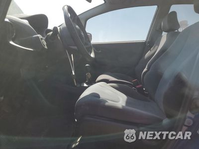 Zdjęcie 7 z 12 samochodu: 2010 HONDA FIT VIN:JHMGE8G24AS002876 - miniatura