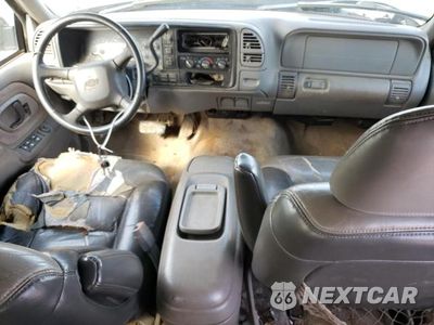 Zdjęcie 8 z 13 samochodu: 2000 CHEVROLET TAHOE K1500 VIN:1GNEK13R3YR184395 - miniatura