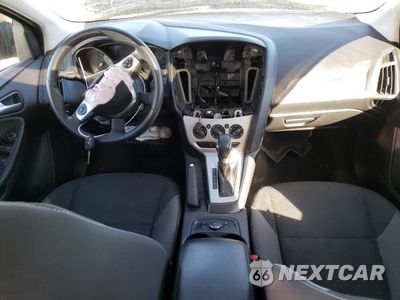 Zdjęcie 8 z 13 samochodu: 2014 FORD FOCUS SE VIN:1FADP3K2XEL280583 - miniatura