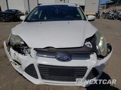 Piąte zdjęcie samochodu w środku: 2013 FORD FOCUS SE VIN:1FADP3F24DL340009 - miniatura