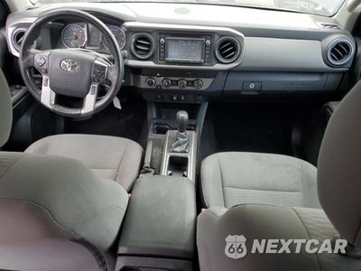 Zdjęcie 8 z 12 samochodu: 2019 TOYOTA TACOMA DOUBLE CAB VIN:3TMCZ5AN3KM236622 - miniatura