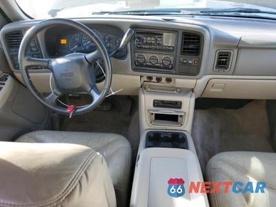 Zdjęcie 8 z 12 samochodu: 2002 GMC YUKON XL K1500 VIN:1GKFK16Z42J161291 - miniatura