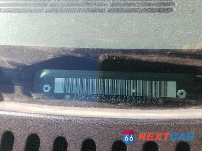 Zdjęcie 13 z 13 samochodu: 2004 GMC YUKON DENALI VIN:1GKEK63U64J230180 - miniatura
