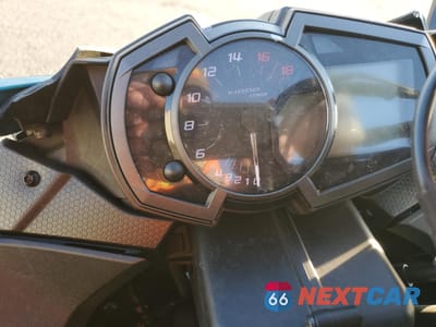 Zdjęcie 7 z 9 samochodu: 2021 KAWASAKI ZX636 K VIN:JKBZXJH12MA008838 - miniatura