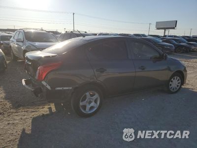 Trzecie zdjęcie samochodu z tyłu: 2015 NISSAN VERSA S VIN:3N1CN7AP1FL824428 - miniatura