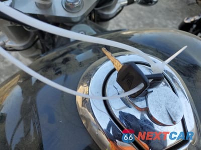 Zdjęcie 8 z 9 samochodu: 1998 HONDA GL1500 CT VIN:1HFSC3430WA102302 - miniatura