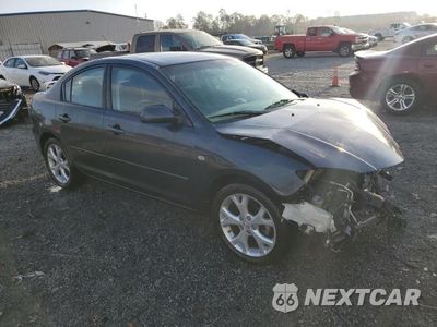 Czwarte zdjęcie samochodu z boku: 2008 MAZD 3 I VIN:JM1BK32F981180350 - miniatura