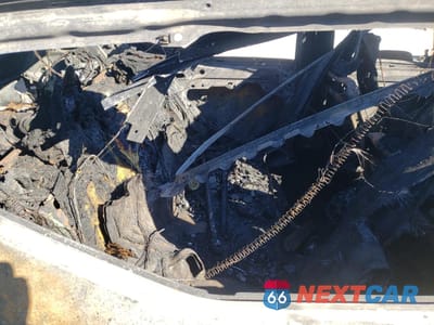 Zdjęcie 10 z 11 samochodu: 2021 VOLVO XC40 T5 R-DESIGN VIN:YV4162UM5M2402194 - miniatura