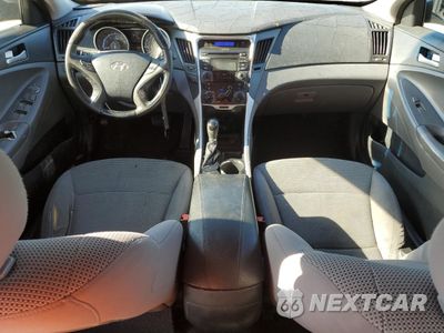 Zdjęcie 8 z 14 samochodu: 2012 HYUNDAI SONATA GLS VIN:5NPEB4AC9CH390376 - miniatura