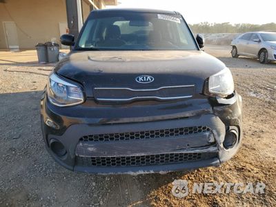 Piąte zdjęcie samochodu w środku: 2019 KIA SOUL VIN:KNDJN2A28K7690656 - miniatura