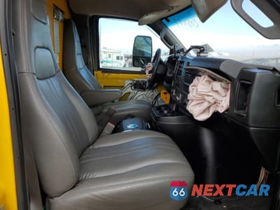 Zdjęcie 11 z 14 samochodu: 2017 GMC SAVANA CUTAWAY G3500 VIN:1GD37TCG9H1905499 - miniatura