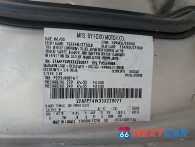 Zdjęcie 15 z 15 samochodu: 2003 FORD CROWN VICTORIA LX VIN:2FAFP74W33X220077 - miniatura