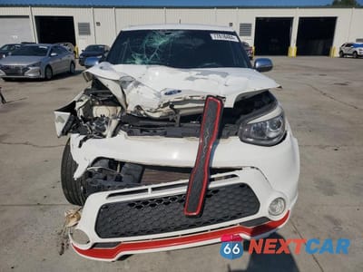 Piąte zdjęcie samochodu w środku: 2014 KIA SOUL + VIN:KNDJP3A53E7023539 - miniatura