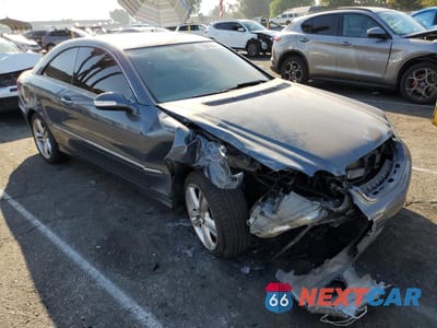Czwarte zdjęcie samochodu z boku: 2006 MERCEDES-BENZ CLK 350 VIN:WDBTJ56J66F193377 - miniatura