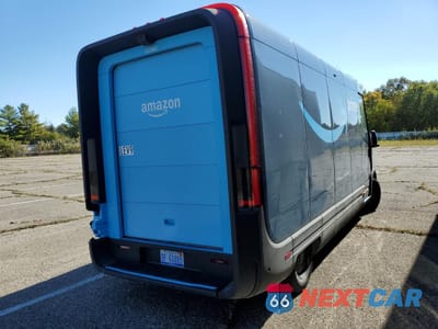 Trzecie zdjęcie samochodu z tyłu: 2023 RIVIAN EDV 700 VIN:7FCEHEB7XPN013982 - miniatura