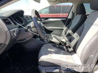Zdjęcie 7 z 12 samochodu: 2018 VOLKSWAGEN JETTA S VIN:3VW2B7AJ9JM208554 - miniatura