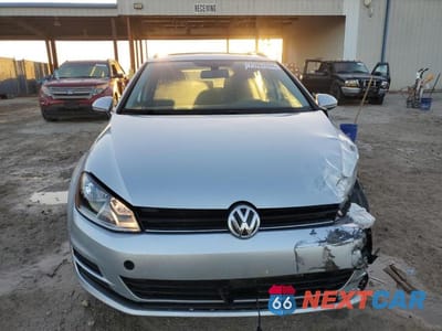Piąte zdjęcie samochodu w środku: 2016 VOLKSWAGEN GOLF SPORTWAGEN S VIN:3VWC17AU0GM522832 - miniatura