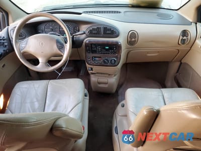 Zdjęcie 8 z 15 samochodu: 1998 CHRYSLER TOWN & COUNTRY LXI VIN:1C4GP64L8WB572416 - miniatura