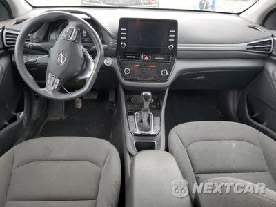 Zdjęcie 9 z 16 samochodu: 2021 HYUNDAI IONIQ BLUE VIN:KMHC65LC2MU245195 - miniatura