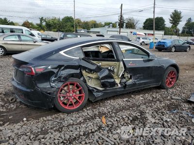 Trzecie zdjęcie samochodu z tyłu: 2019 TESLA MODEL 3 VIN:5YJ3E1EAXKF395556 - miniatura