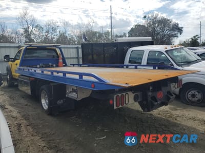 Trzecie zdjęcie samochodu z tyłu: 2017 FORD F550 SUPER DUTY VIN:1FDUF5GT8HEC48231 - miniatura