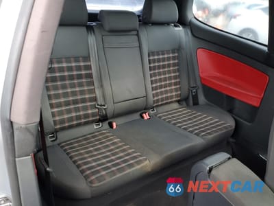 Zdjęcie 10 z 12 samochodu: 2006 VOLKSWAGEN NEW GTI VIN:WVWEV71K36W108439 - miniatura