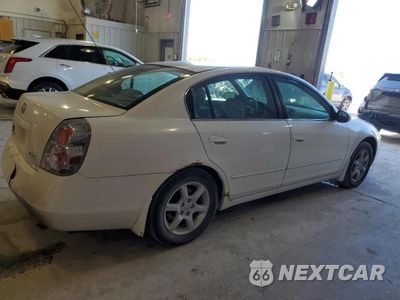 Trzecie zdjęcie samochodu z tyłu: 2005 NISSAN ALTIMA S VIN:1N4AL11D35C346171 - miniatura
