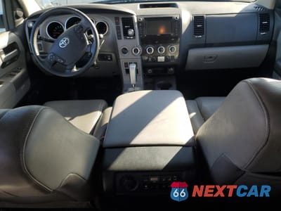 Zdjęcie 8 z 12 samochodu: 2012 TOYOTA SEQUOIA LIMITED VIN:5TDJY5G17CS068256 - miniatura