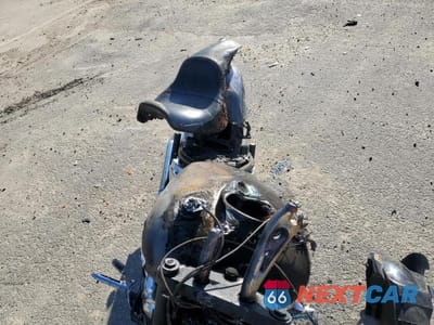 Piąte zdjęcie samochodu w środku: 2005 YAMAHA XVS1100 A VIN:JYAVP11EX5A070264 - miniatura