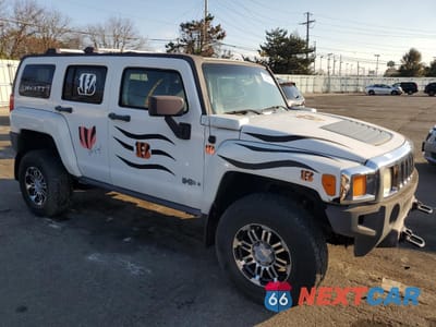 Czwarte zdjęcie samochodu z boku: 2006 HUMMER H3 VIN:5GTDN136968122884 - miniatura