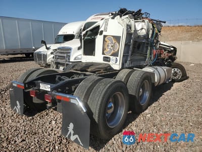 Czwarte zdjęcie samochodu z boku: 2016 INTERNATIONAL PROSTAR VIN:3HSDJAPR4GN221098 - miniatura