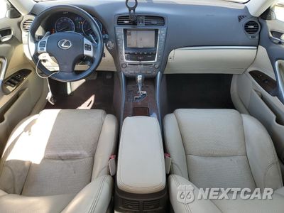 Zdjęcie 8 z 14 samochodu: 2011 LEXUS IS 250 VIN:JTHBF5C2XB5132253 - miniatura