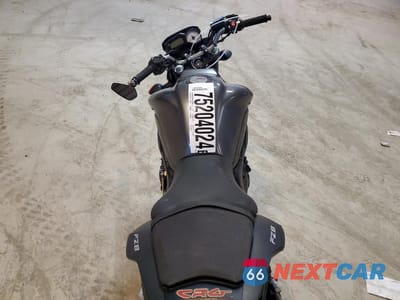 Zdjęcie 6 z 10 samochodu: 2013 YAMAHA FZ8 N VIN:JYARN27E6DA004149 - miniatura