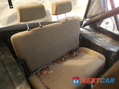 Zdjęcie 10 z 13 samochodu: 1988 JEEP WRANGLER SAHARA VIN:2BCCV81M6JB511213 - miniatura