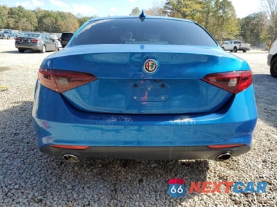 Zdjęcie 6 z 14 samochodu: 2020 ALFA ROMEO GIULIA VIN:ZARFAMANXL7630974 - miniatura