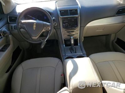 Zdjęcie 8 z 13 samochodu: 2013 LINCOLN MKX VIN:2LMDJ6JK8DBL26862 - miniatura