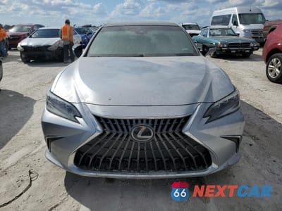 Piąte zdjęcie samochodu w środku: 2022 LEXUS ES 350 BASE VIN:58AFZ1B1XNU134417 - miniatura