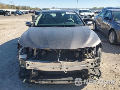 Piąte zdjęcie samochodu w środku: 2019 TOYOTA CAMRY L VIN:4T1B11HK0KU692947 - miniatura