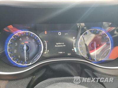Zdjęcie 9 z 13 samochodu: 2018 CHRYSLER PACIFICA LIMITED VIN:2C4RC1GG7JR159046 - miniatura