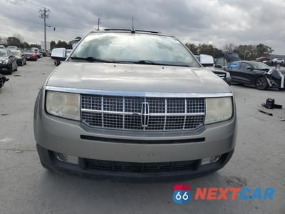 Piąte zdjęcie samochodu w środku: 2008 LINCOLN MKX VIN:2LMDU68C58BJ24976 - miniatura