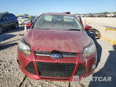 Piąte zdjęcie samochodu w środku: 2012 FORD FOCUS TITANIUM VIN:1FAHP3N23CL329858 - miniatura